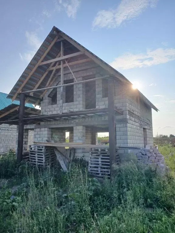 Дом в Самарская область, Шигонский район, с. Усолье ул. Мира, 46 (90 ... - Фото 1