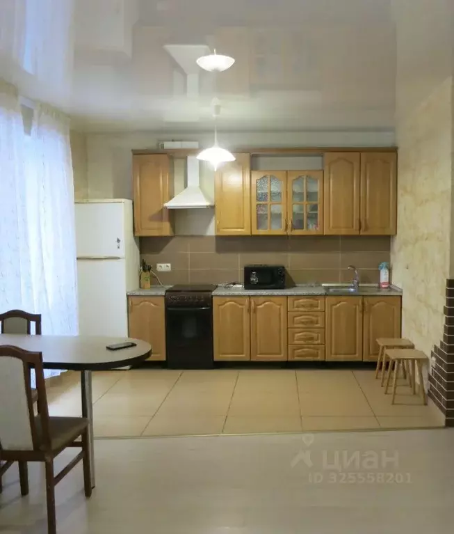 1-к кв. Омская область, Омск просп. Комарова, 16 (46.0 м) - Фото 1