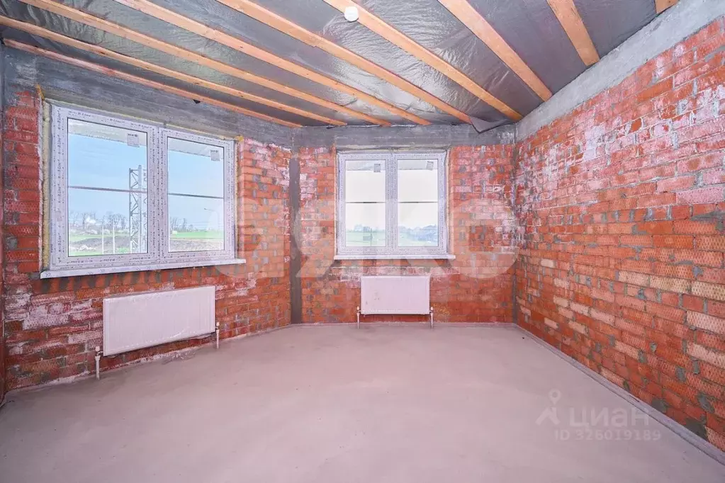 2-к кв. Краснодарский край, Кореновск ул. Таманская, 3к2 (72.5 м) - Фото 1