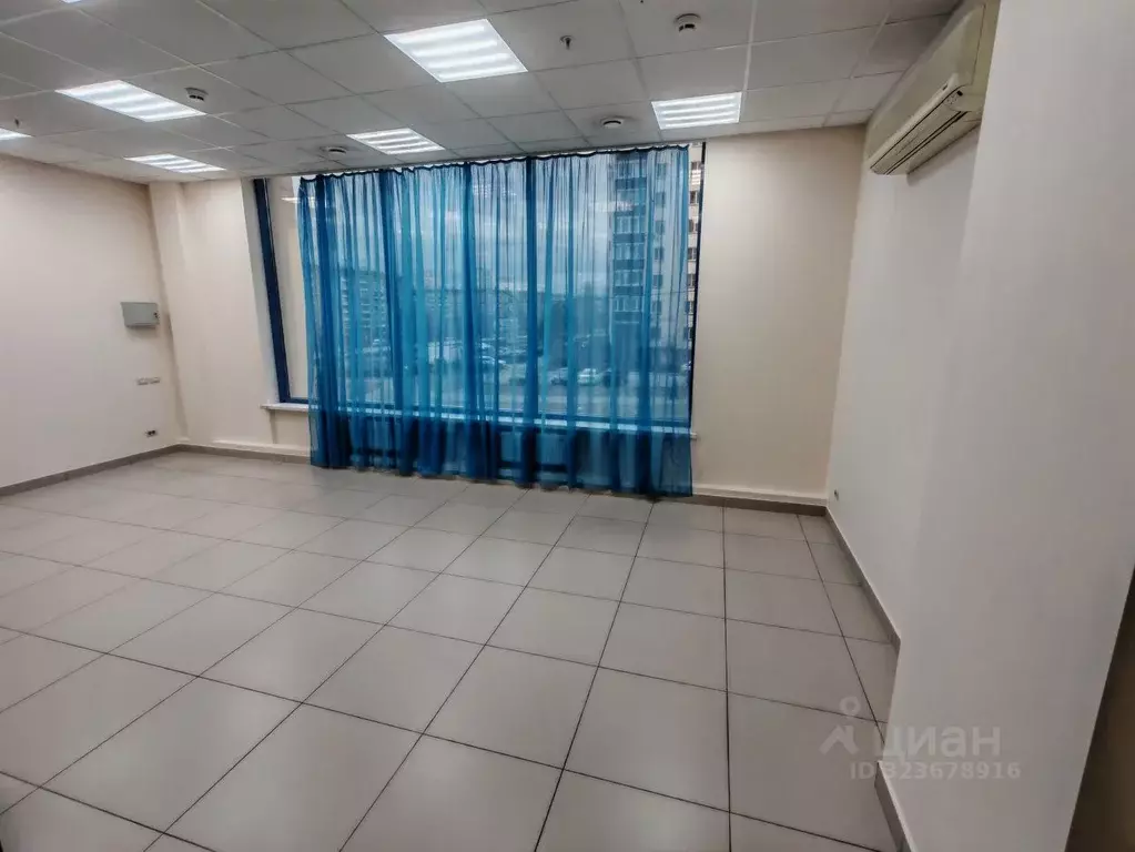 Торговая площадь в Челябинская область, Челябинск просп. Победы, 382А ... - Фото 2