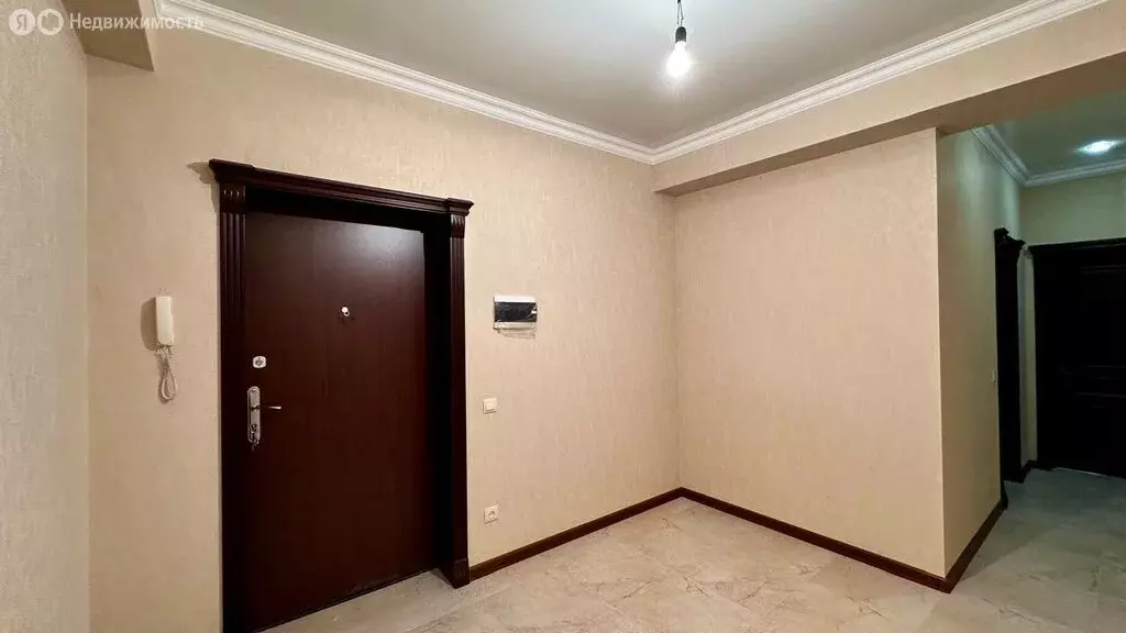2-комнатная квартира: Махачкала, 1-й тупик Ирчи Казака, 9 (80.5 м) - Фото 1