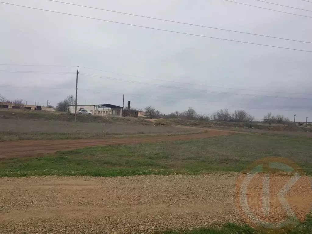 Участок в Крым, Сакский район, Суворовское с/пос, с. Каменоломня ул. ... - Фото 1