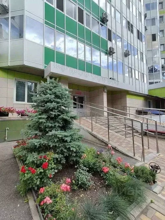2-к кв. Белгородская область, Белгород ул. Горького, 54В (72.9 м) - Фото 1