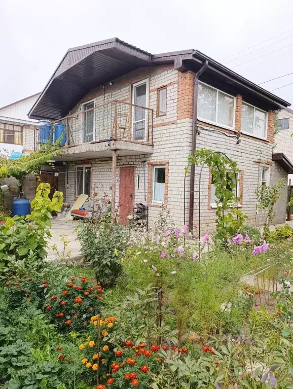 Дом в Саратовская область, Энгельсский район, Красноярское ... - Фото 0