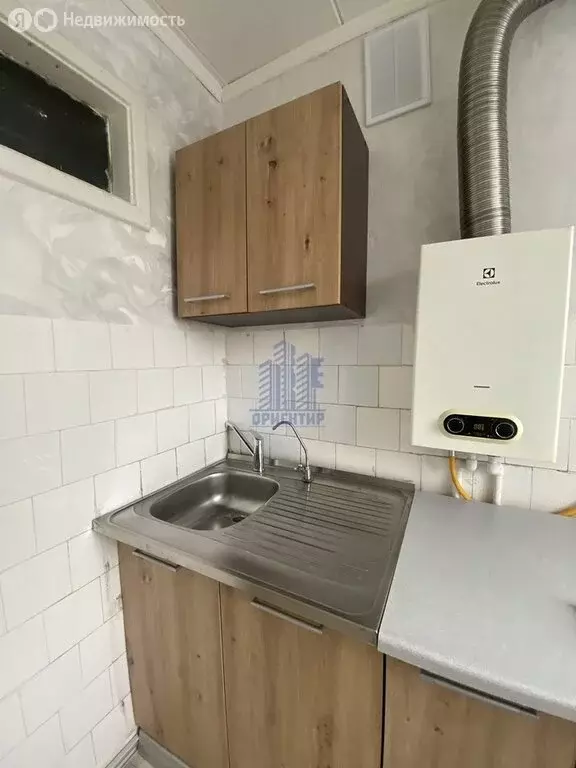 3-комнатная квартира: Чебоксары, улица Афанасьева, 5 (62 м) - Фото 2