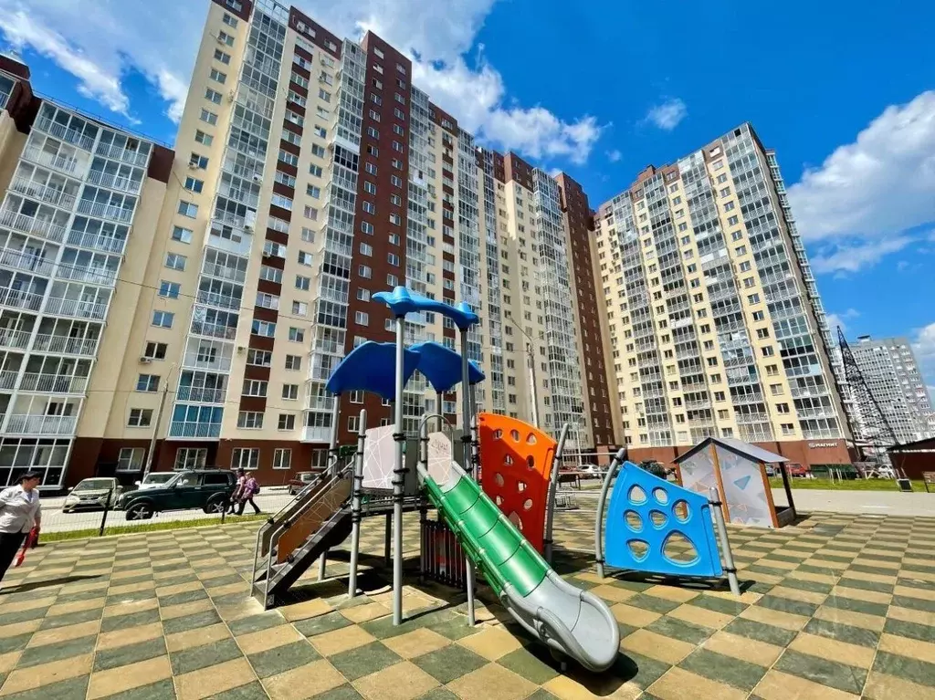 3-к кв. Воронежская область, Воронеж ул. Артамонова, 34Ж (82.95 м) - Фото 1