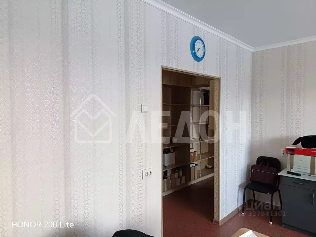 1-к кв. Омская область, Омск ул. Кирова, 20 (40.8 м) - Фото 2