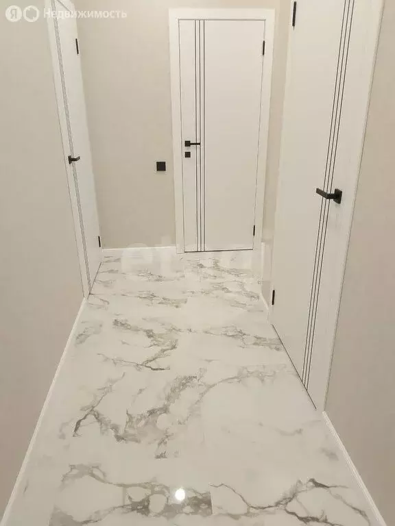 Дом в Большие Кабаны, коттеджный посёлок Аэросити, улица Магубы ... - Фото 2