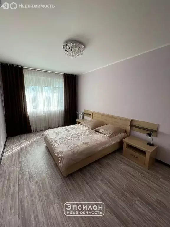 3-комнатная квартира: Курск, проспект Анатолия Дериглазова, 111 (77 м) - Фото 2