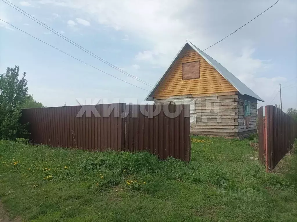Дом в Алтайский край, Первомайский район, с. Санниково, Огородник СНТ  ... - Фото 0