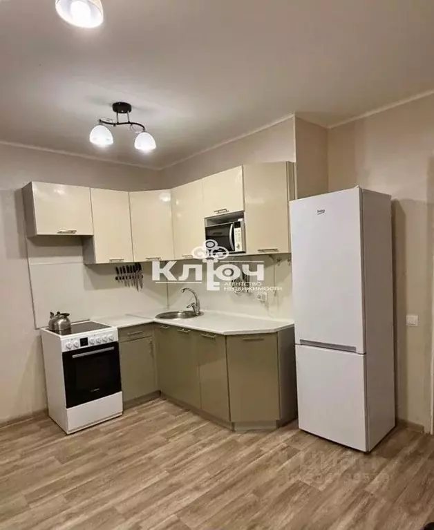 Студия Башкортостан, Стерлитамак Паровозная ул., 5 (27.0 м) - Фото 1