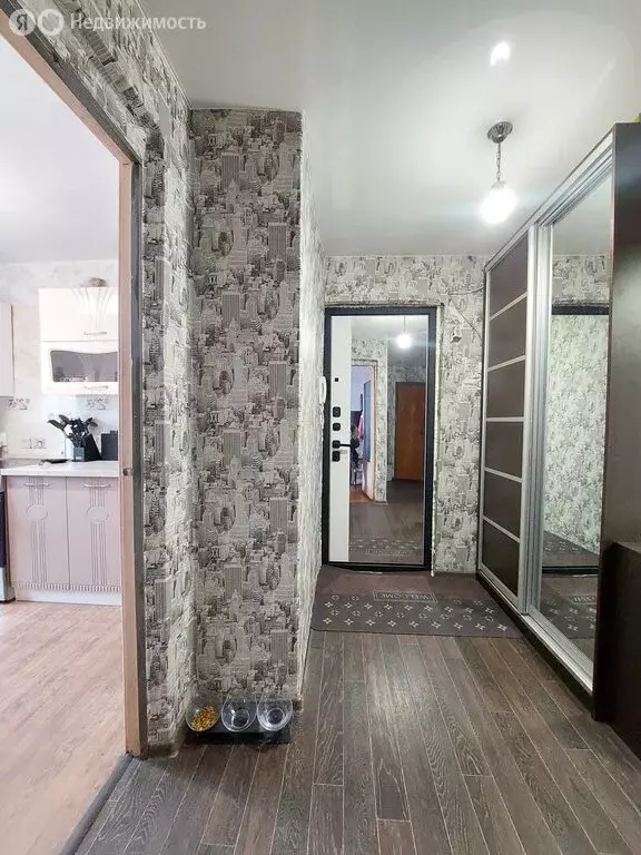 3-комнатная квартира: Находка, улица Сидоренко, 8 (57.8 м) - Фото 1