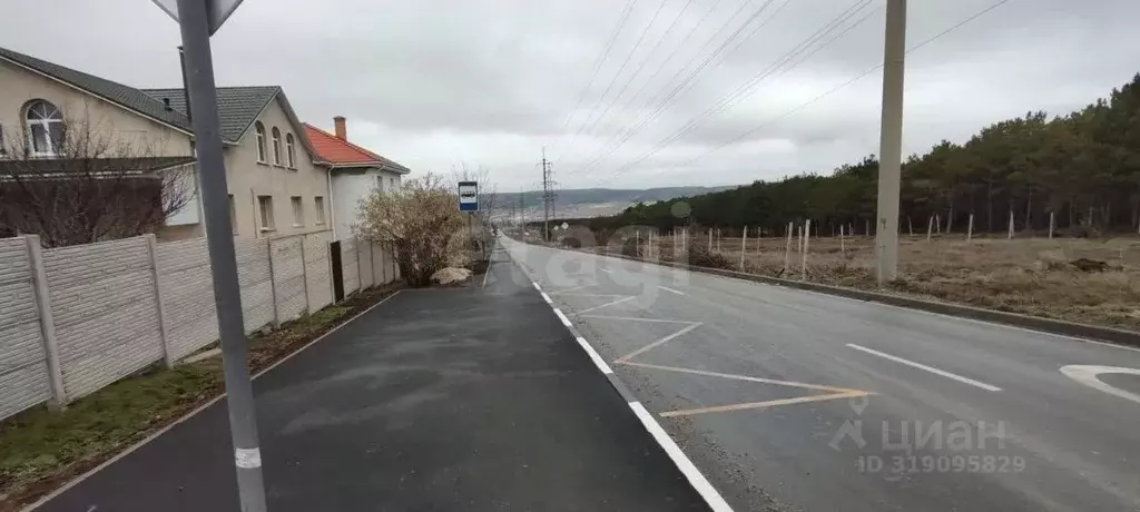 Участок в Крым, Бахчисарай ул. Ашика Умера (6.0 сот.) - Фото 0