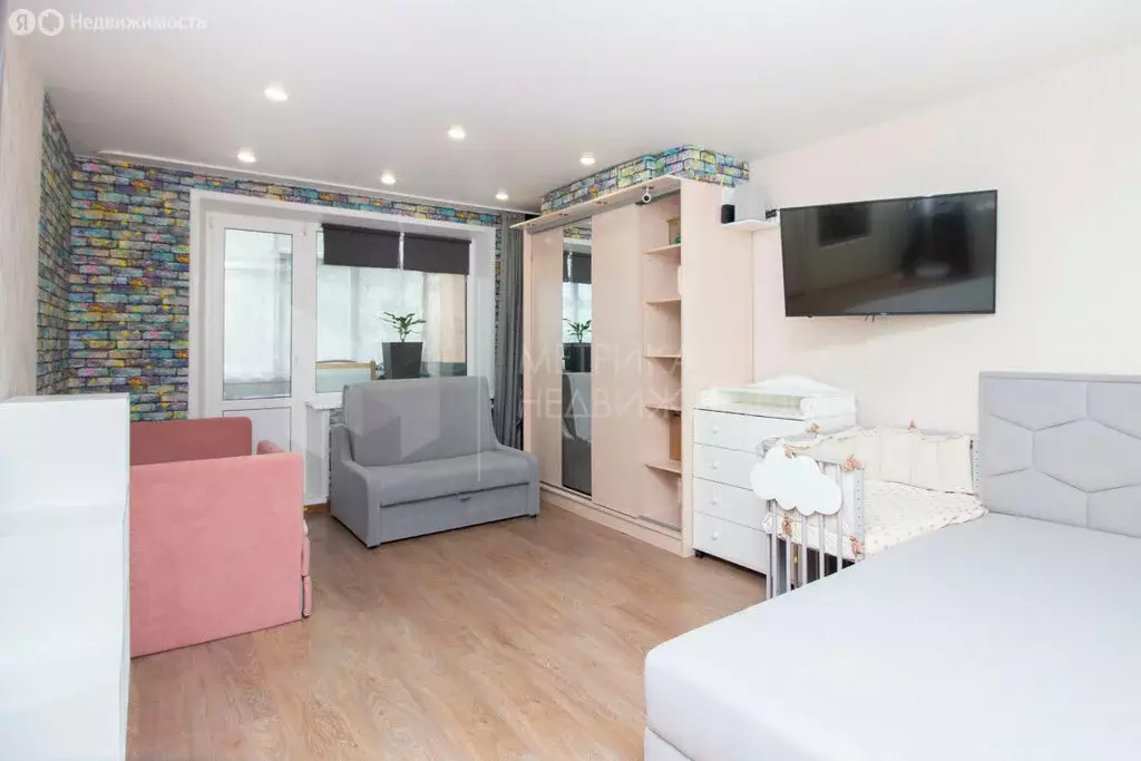 1-комнатная квартира: Тюмень, Новосибирская улица, 129 (37.8 м) - Фото 1