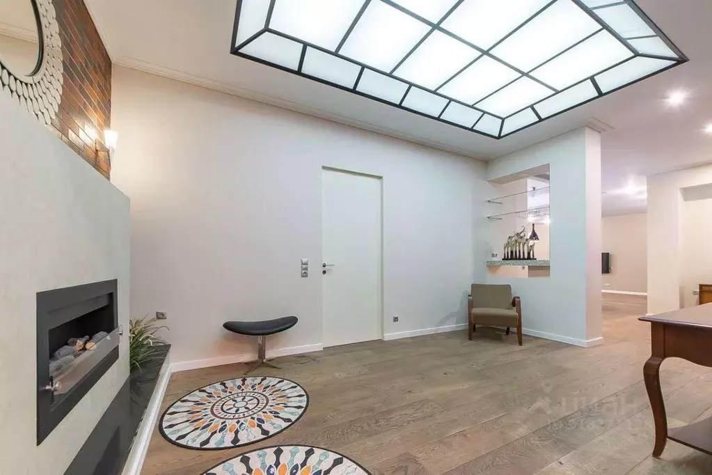 Квартира, 4 комнаты, 207 м - Фото 2