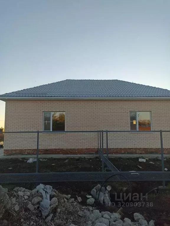 Дом в Краснодарский край, Ейск Тенистая ул. (43 м) - Фото 1