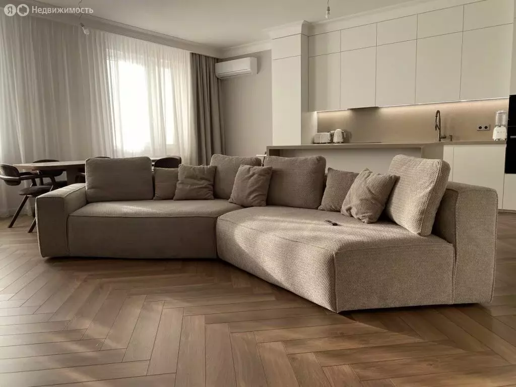 3-комнатная квартира: Махачкала, проспект Насрутдинова, 30 (128.9 м) - Фото 1