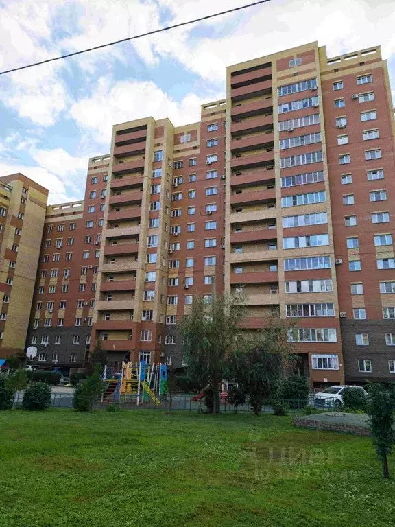 2-к кв. Омская область, Омск Пригородная ул., 27 (71.0 м) - Фото 0
