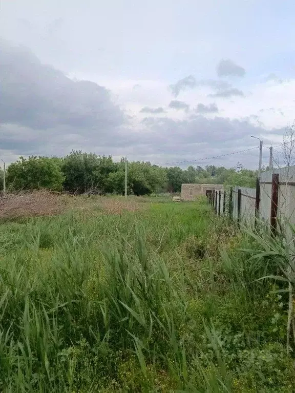 Участок в Волгоградская область, Волгоград Рабочий поселок Горьковский ... - Фото 0