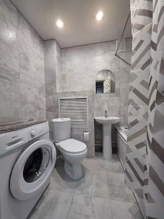 1-к. квартира, 40 м, 4/10 эт. - Фото 0