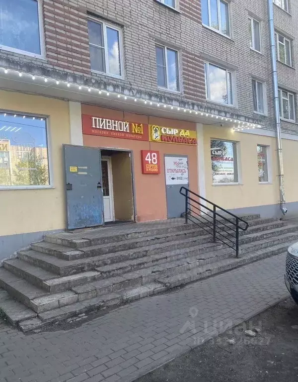 Торговая площадь в Ленинградская область, Гатчина ул. Рощинская, 20 ... - Фото 1