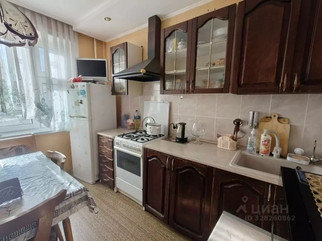 3-к кв. Курская область, Курск просп. Хрущева, 13 (50.0 м) - Фото 1