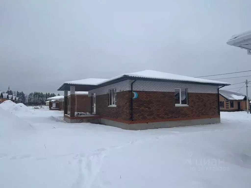 Дом в Башкортостан, Уфа городской округ, с. Нагаево ул. 65-летия ... - Фото 1