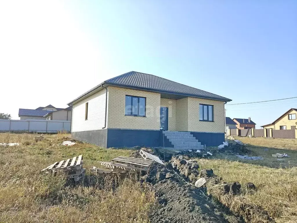 Дом в Белгородская область, Белгородский район, с. Стрелецкое, ... - Фото 1