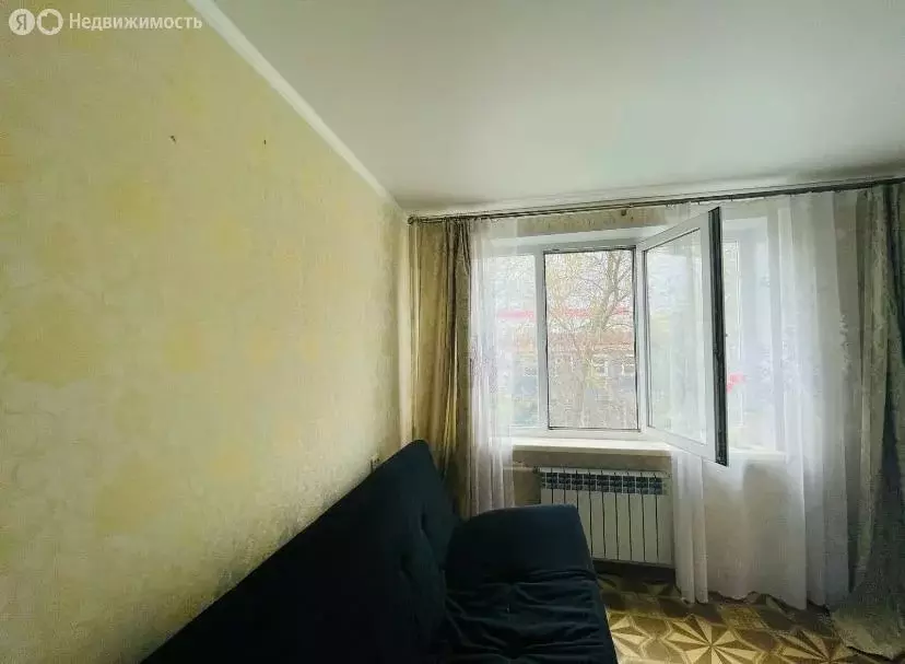 2-комнатная квартира: Набережные Челны, улица Шамиля Усманова, 61 ... - Фото 1