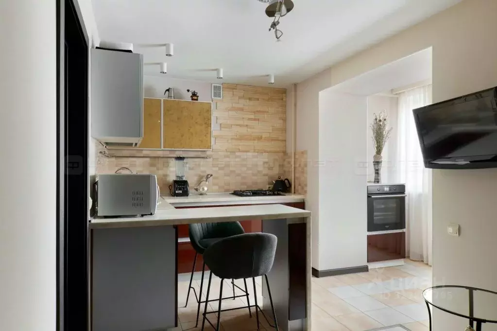 1-к кв. Татарстан, Казань ул. Фатыха Амирхана, 15 (45.0 м) - Фото 1