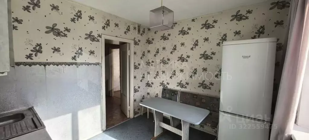 1-к кв. Тюменская область, Тюмень Заречный проезд, 31 (35.0 м) - Фото 1