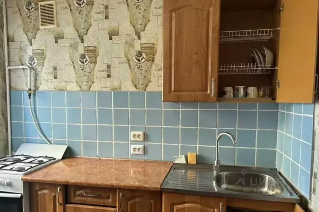 1-к кв. Крым, Евпатория ул. Имени 60-летия Октября, 26 (30.0 м) - Фото 0