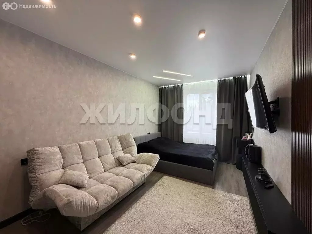 1-комнатная квартира: Воронеж, Сельская улица, 2Ш (31.8 м) - Фото 0