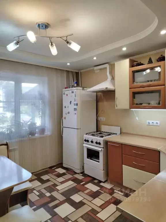 3-к кв. Омская область, Омск Московка-2 мкр, ул. Шакурова, 8 (69.0 м) - Фото 1