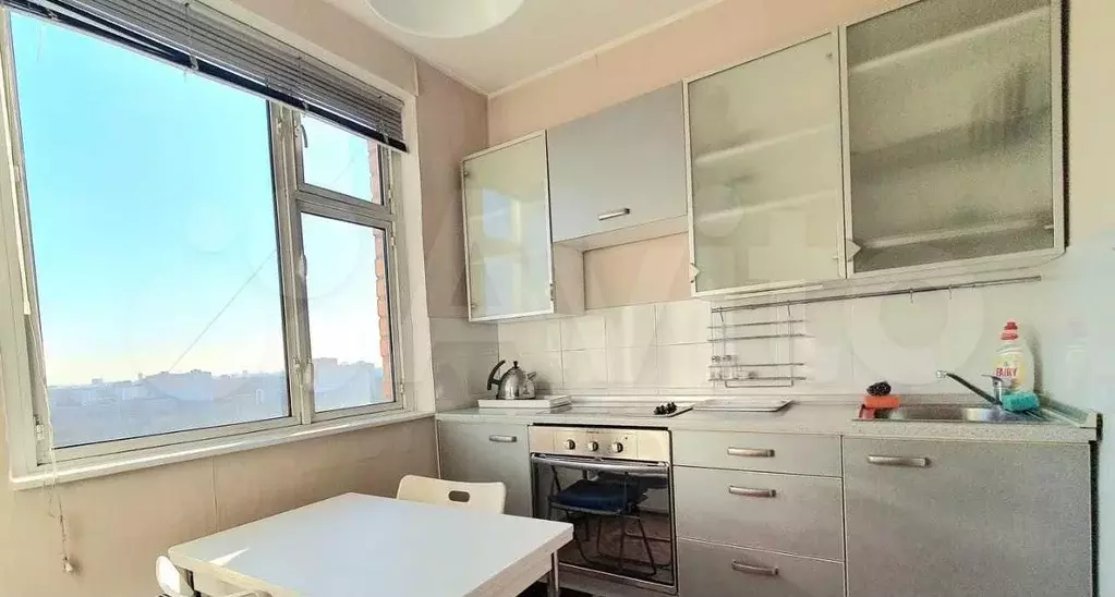 1-к. квартира, 38 м, 15/17 эт. - Фото 0