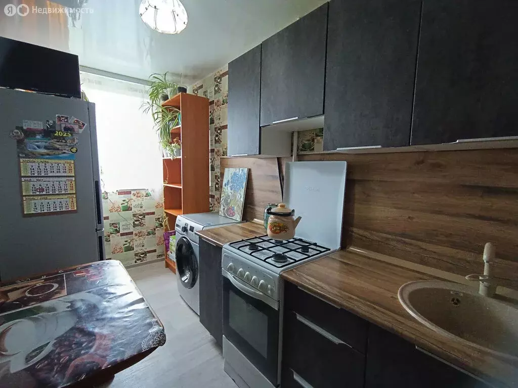 2-комнатная квартира: Реж, Красноармейская улица, 48 (43.5 м) - Фото 0