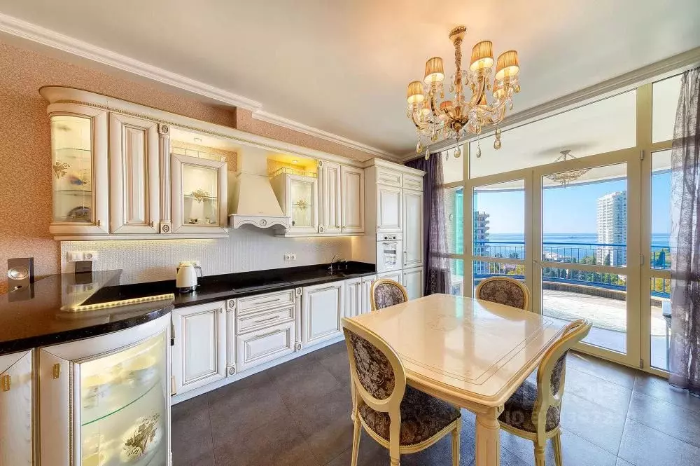 2-к кв. Краснодарский край, Сочи Светлана мкр, просп. Пушкина, 6 (80.0 ... - Фото 1