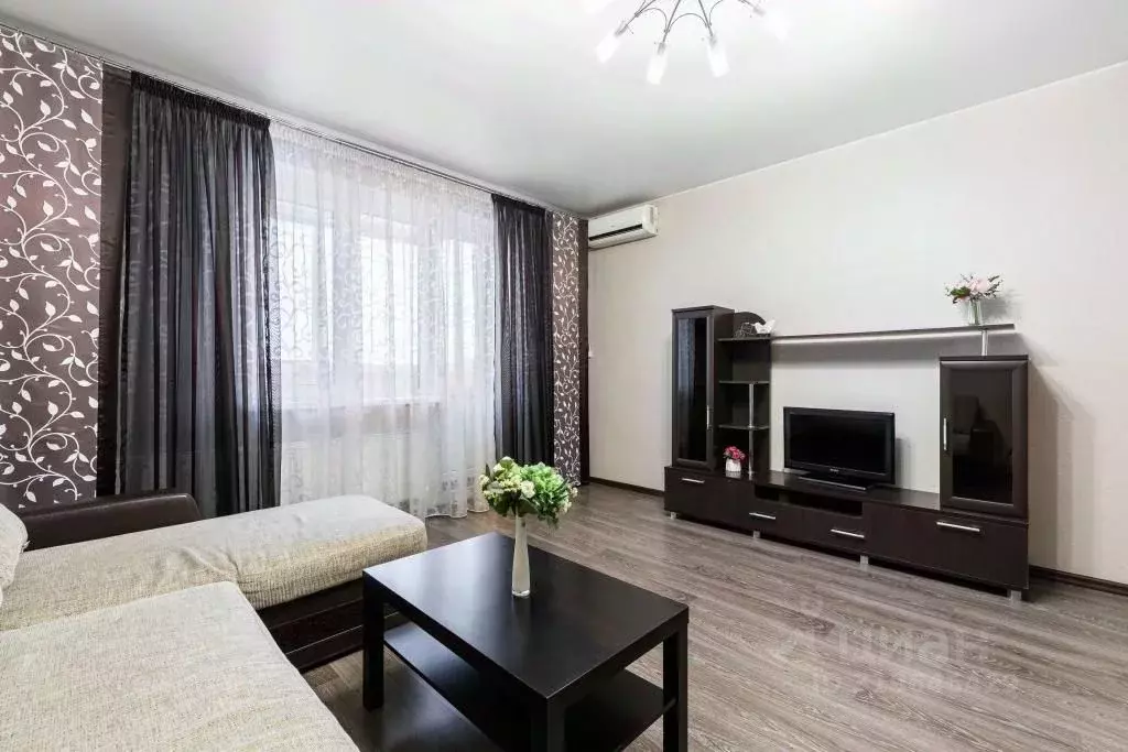 1-к кв. Татарстан, Казань ул. Масгута Латыпова, 58 (47.0 м) - Фото 1