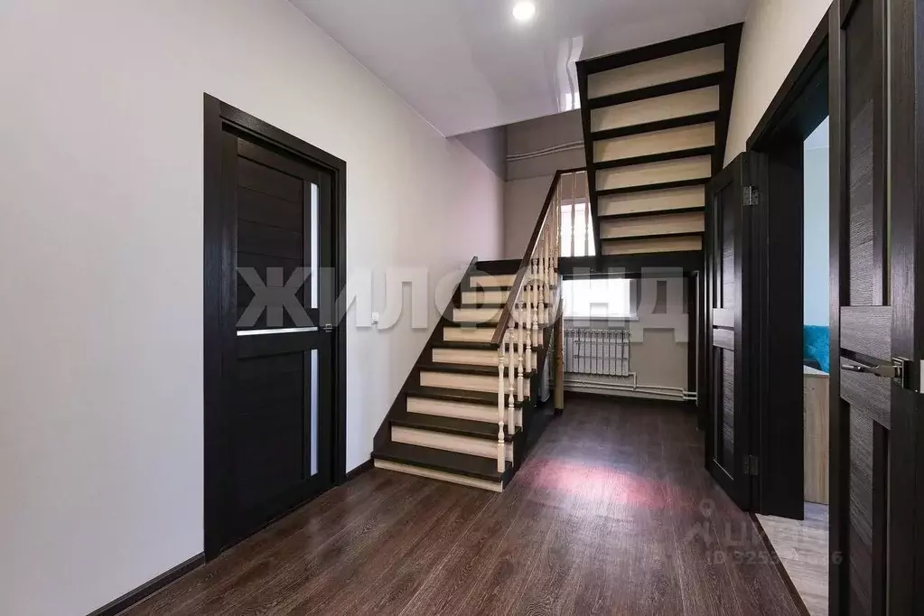 Коттедж в Новосибирская область, Новосибирский район, с. Толмачево ул. ... - Фото 2