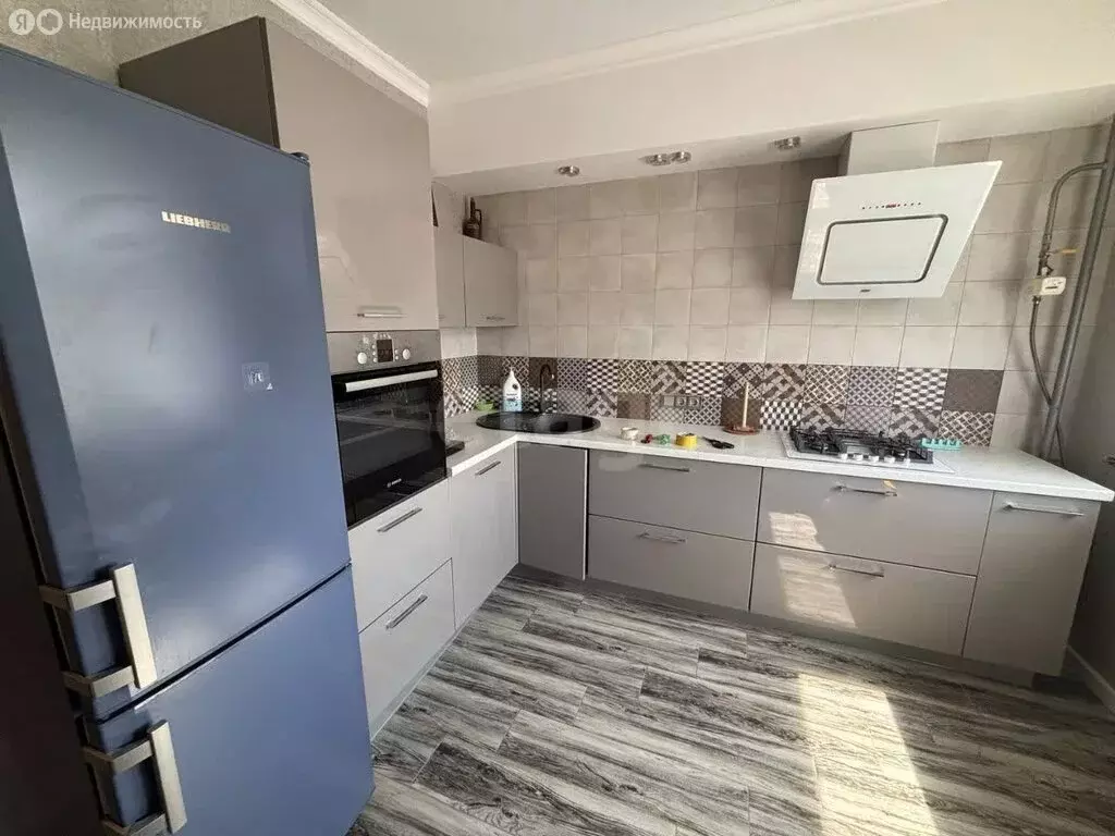 1-комнатная квартира: Тверь, 2-я улица Красина, 49 (42 м) - Фото 1