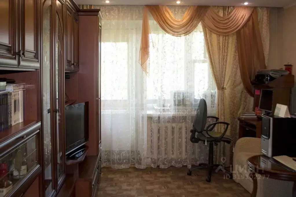 2-к кв. Калужская область, Калуга Молодежная ул., 20 (49.0 м) - Фото 0