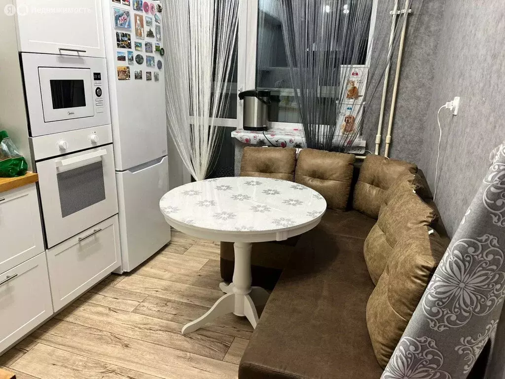 2-комнатная квартира: посёлок городского типа Белоярский, Центральная ... - Фото 2