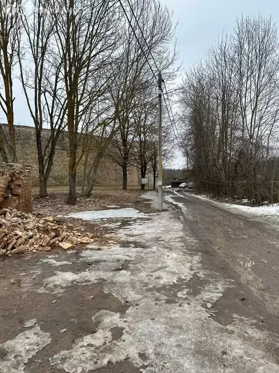 Участок в деревня Изборск, Печорская улица (17 м) - Фото 0