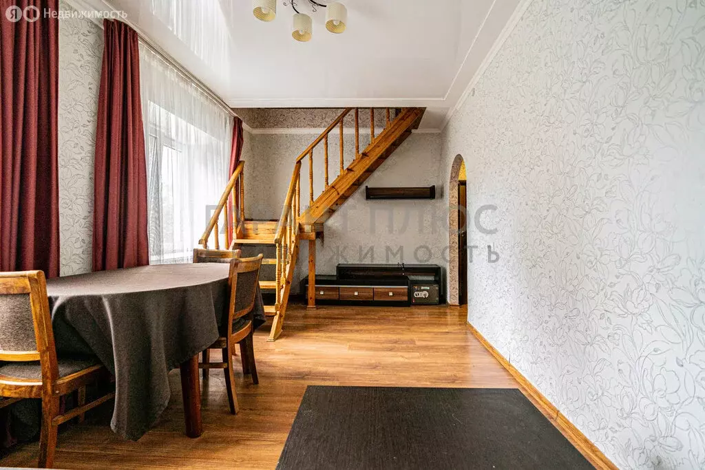 3-комнатная квартира: Липецк, бульвар имени Павла Шубина, 4 (66 м) - Фото 2