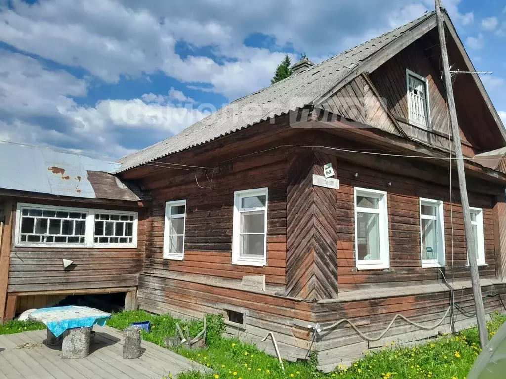 Дом в Вологодская область, Шекснинский муниципальный округ, с. ... - Фото 1