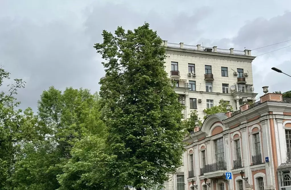 2-к кв. Москва Тверской бул., 28/17 (70.7 м) - Фото 1