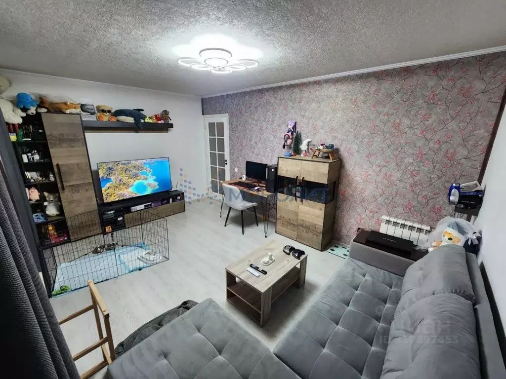 3-к кв. Нижегородская область, Нижний Новгород Свирская ул., 14 (61.6 ... - Фото 0