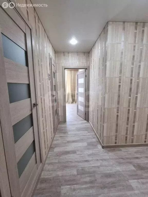 3-комнатная квартира: Балашов, улица Орджоникидзе, 15А (66.3 м) - Фото 1