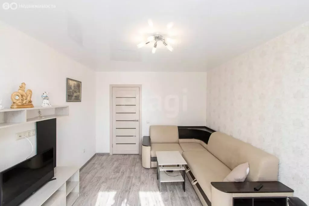 1-комнатная квартира: Тюмень, микрорайон Антипино, Беловежская улица, ... - Фото 2