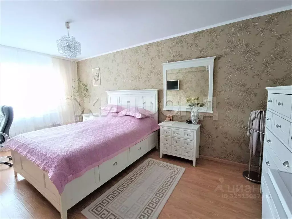 3-к кв. Хакасия, Абакан Хакасская ул., 214 (63.1 м) - Фото 1